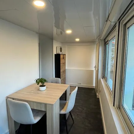 Apartment Au Port De Nice, Proche Des Plages *